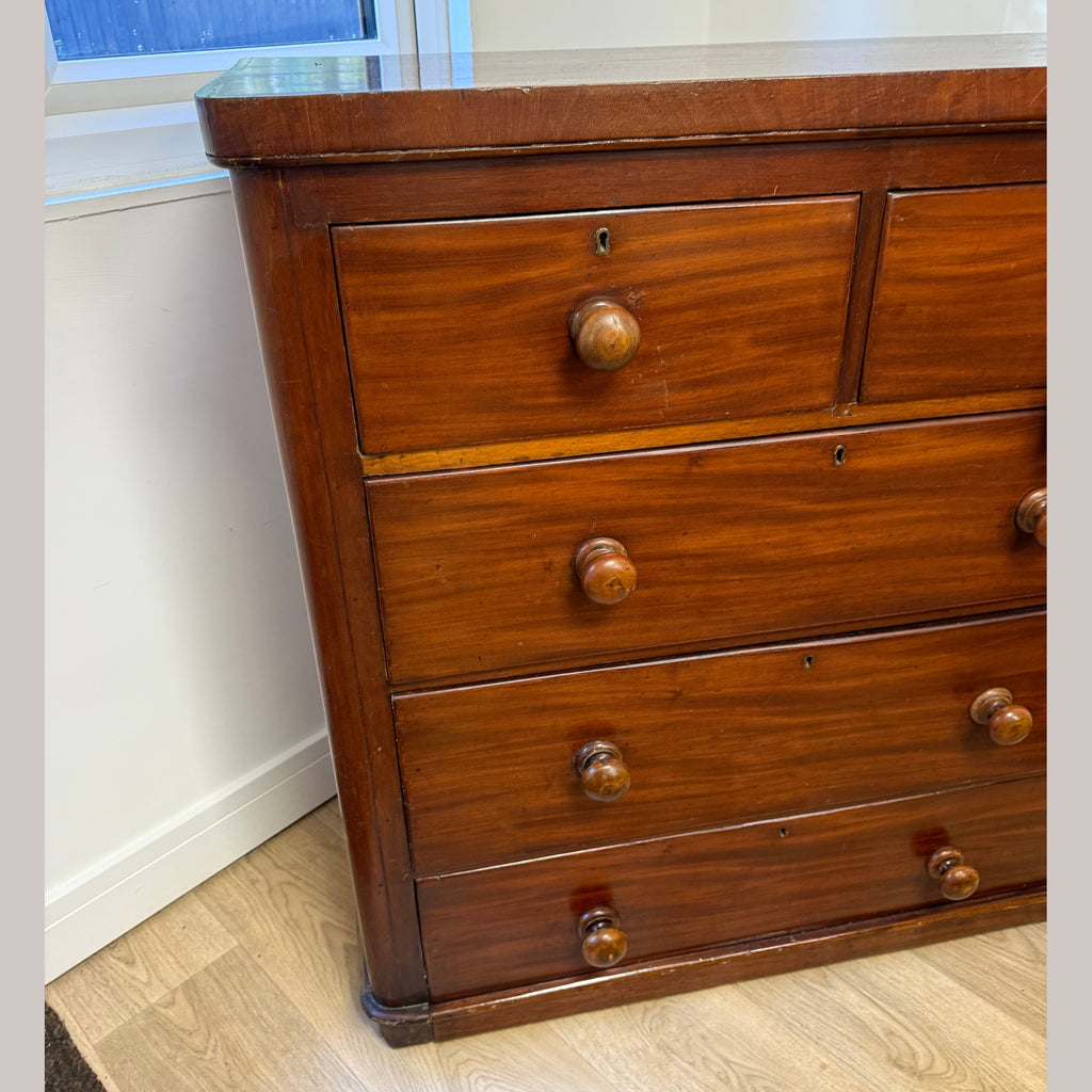 Victorian Mahogany chest of drawers