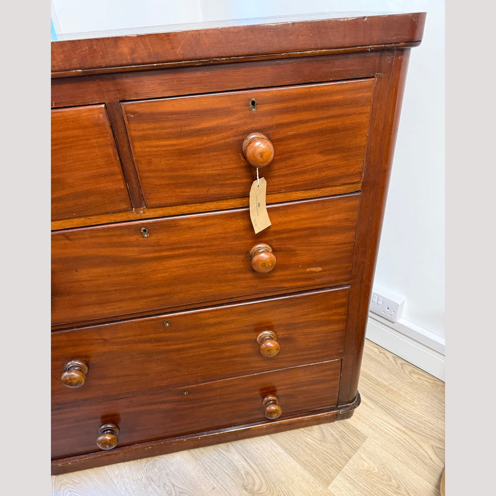 Victorian Mahogany chest of drawers