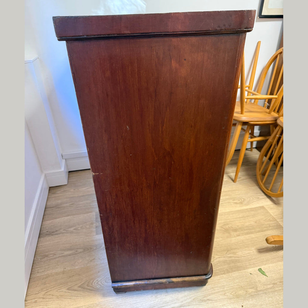 Victorian Mahogany chest of drawers