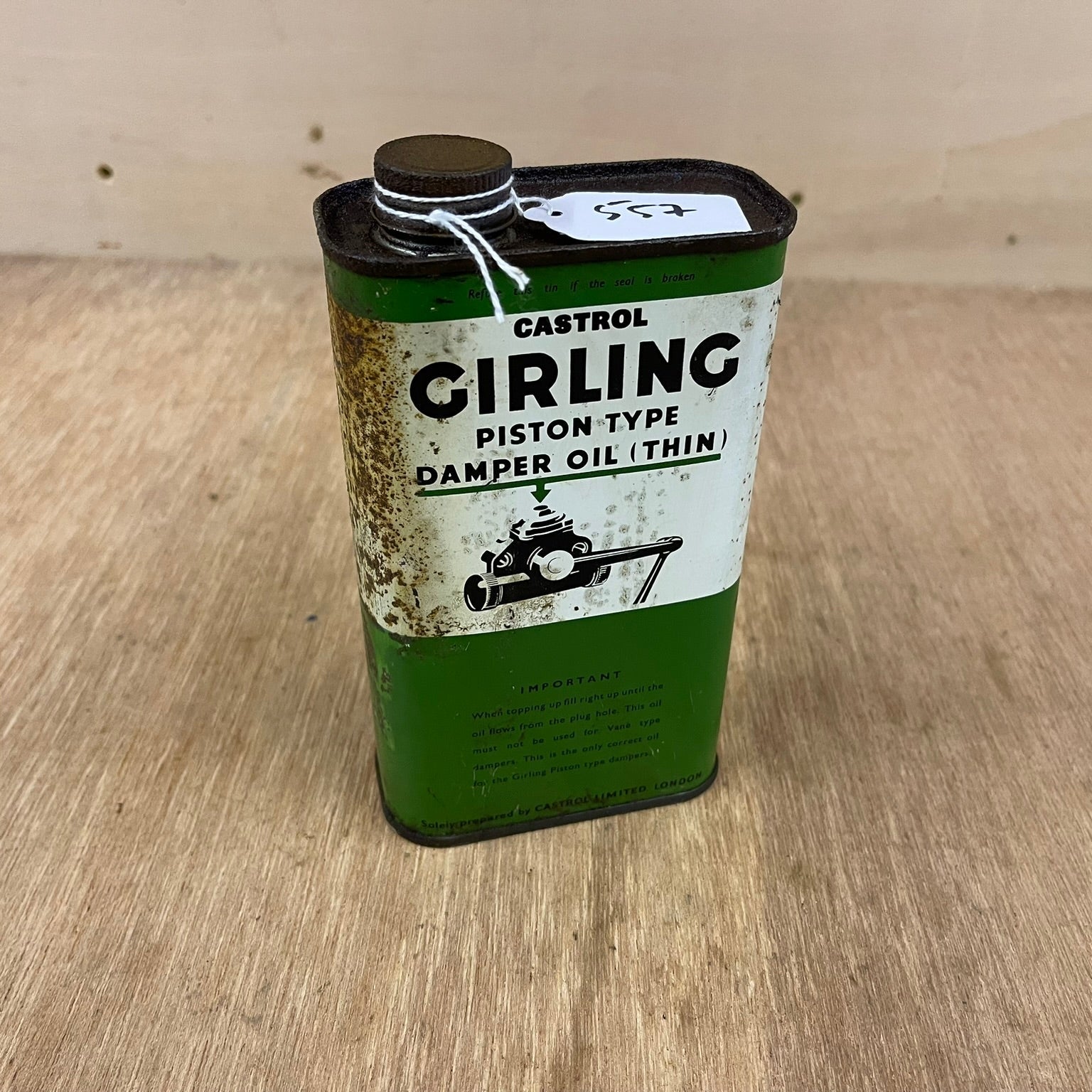 Vintage Castrol Girling oil can. 1 Pint