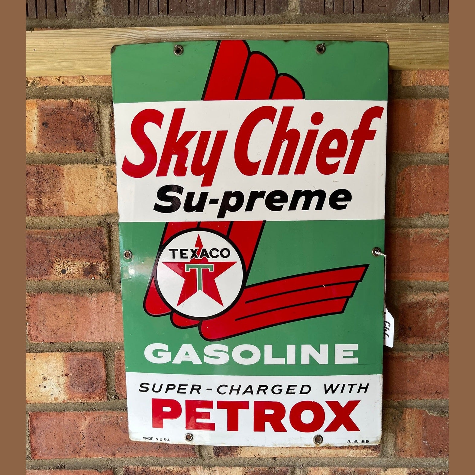 Texaco Sky Chief su-preme Gasoline Petrox sign
