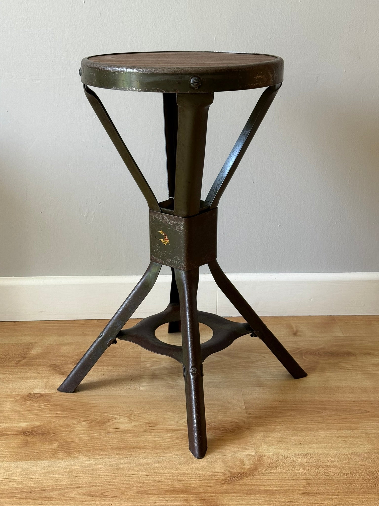 Vintage Green Evertaut factory/machinists stool