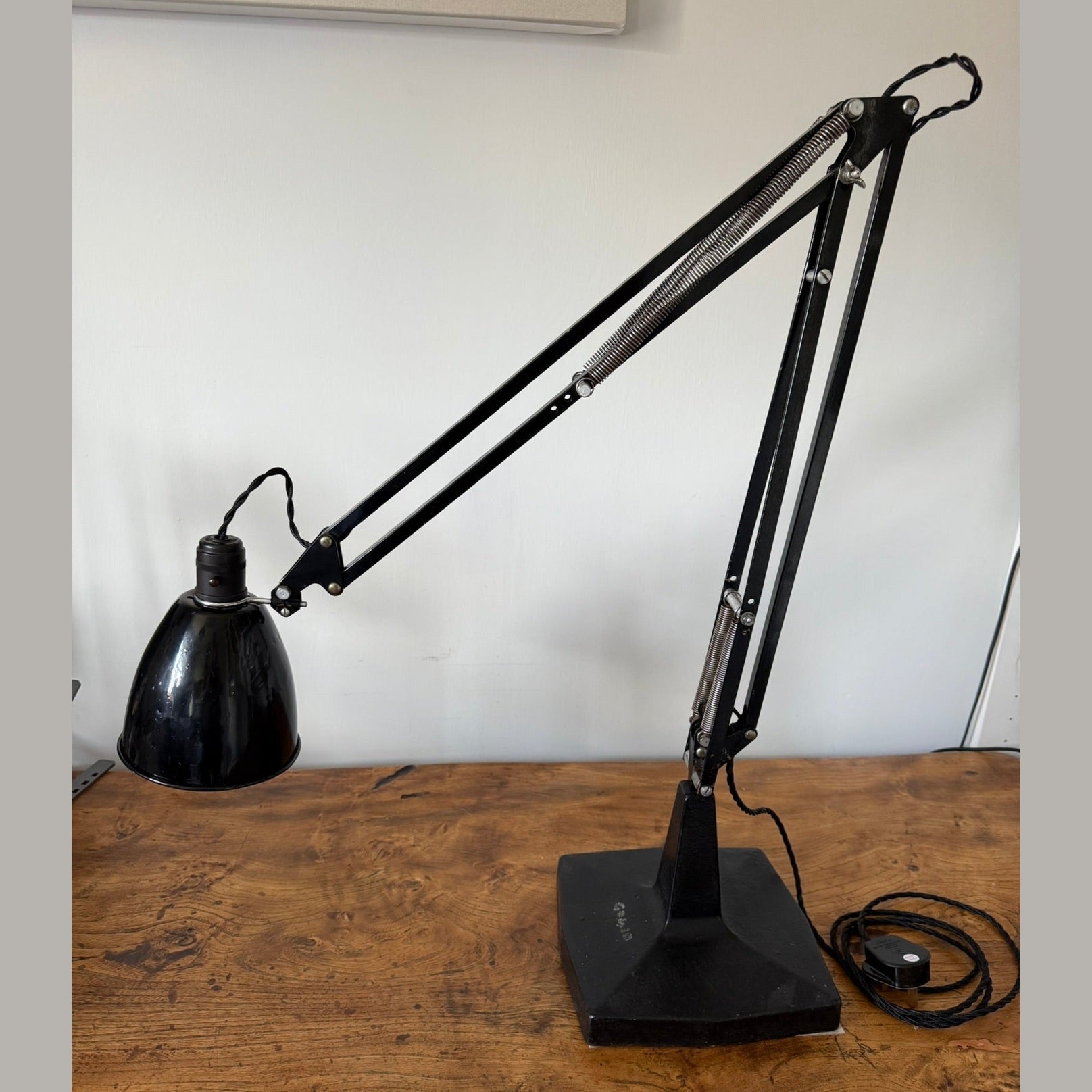 Vintage 1930's Anglepoise 1208 lamp, with prototype long neck base