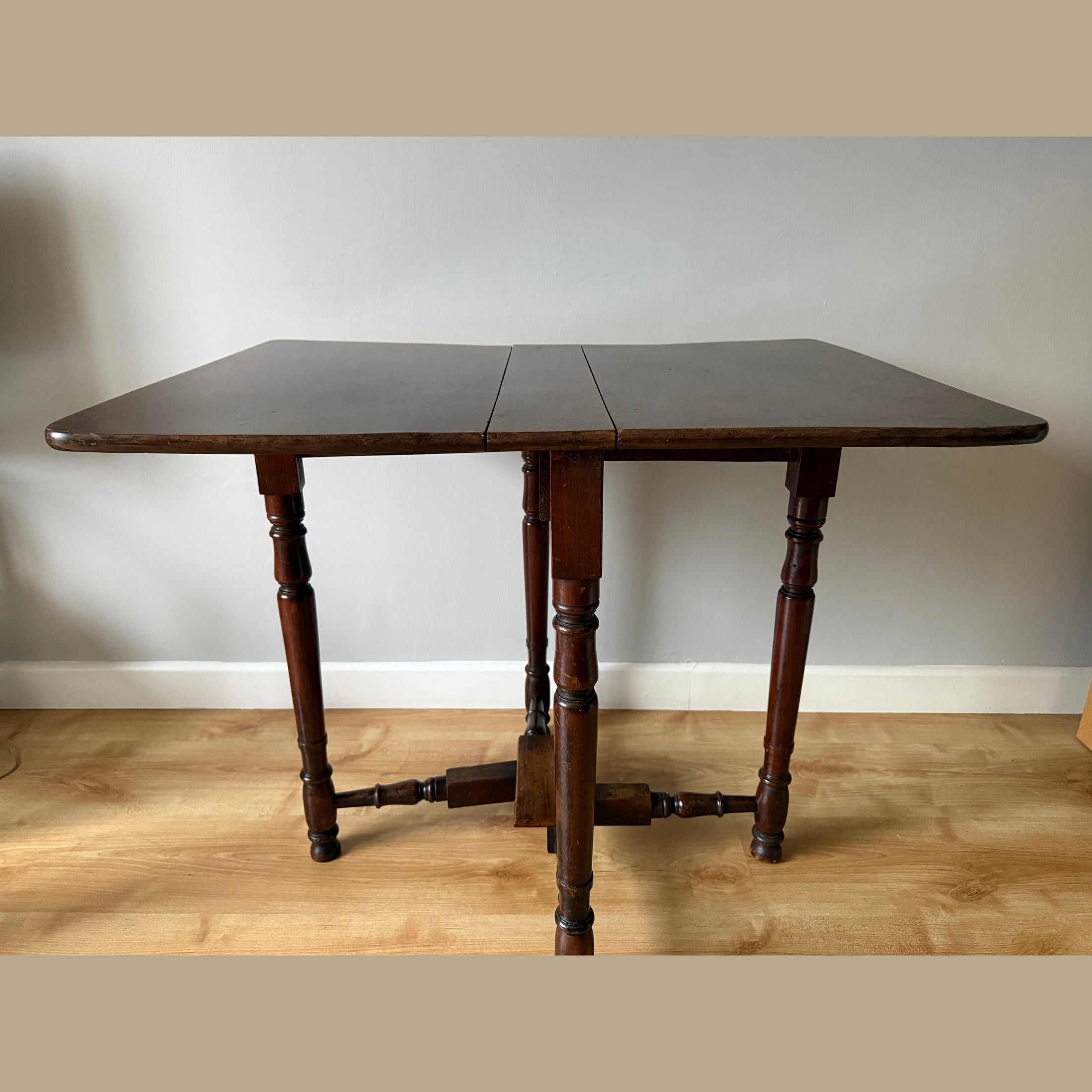 Antique Victorian drop leaf table