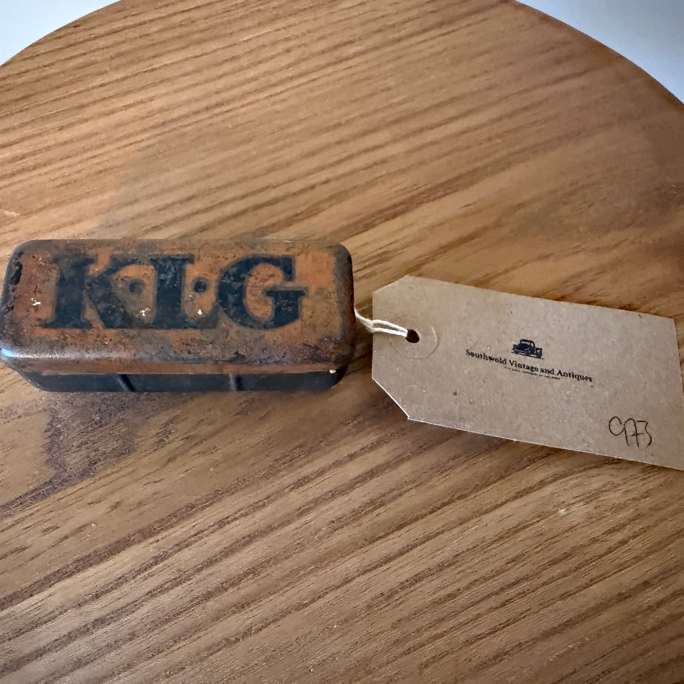 Vintage KLG spark plugs, tin