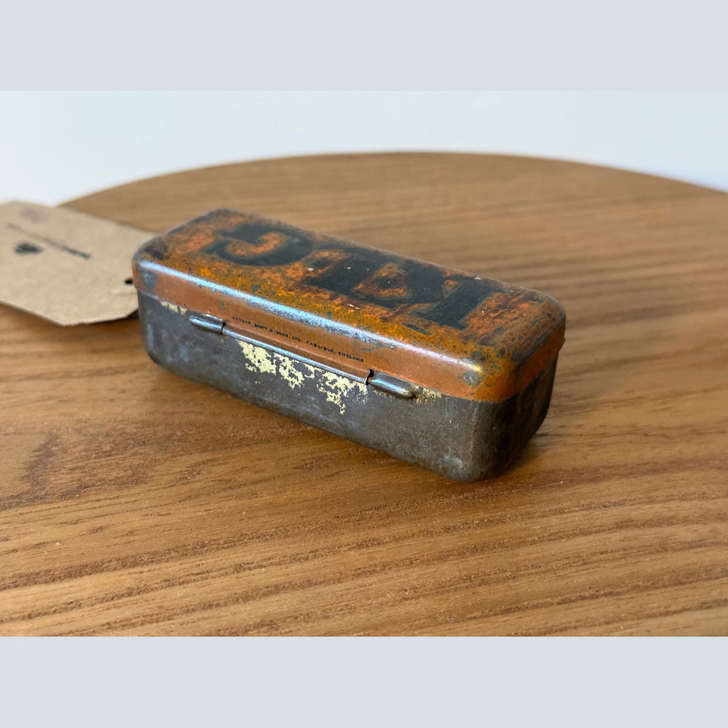 Vintage KLG spark plugs, tin