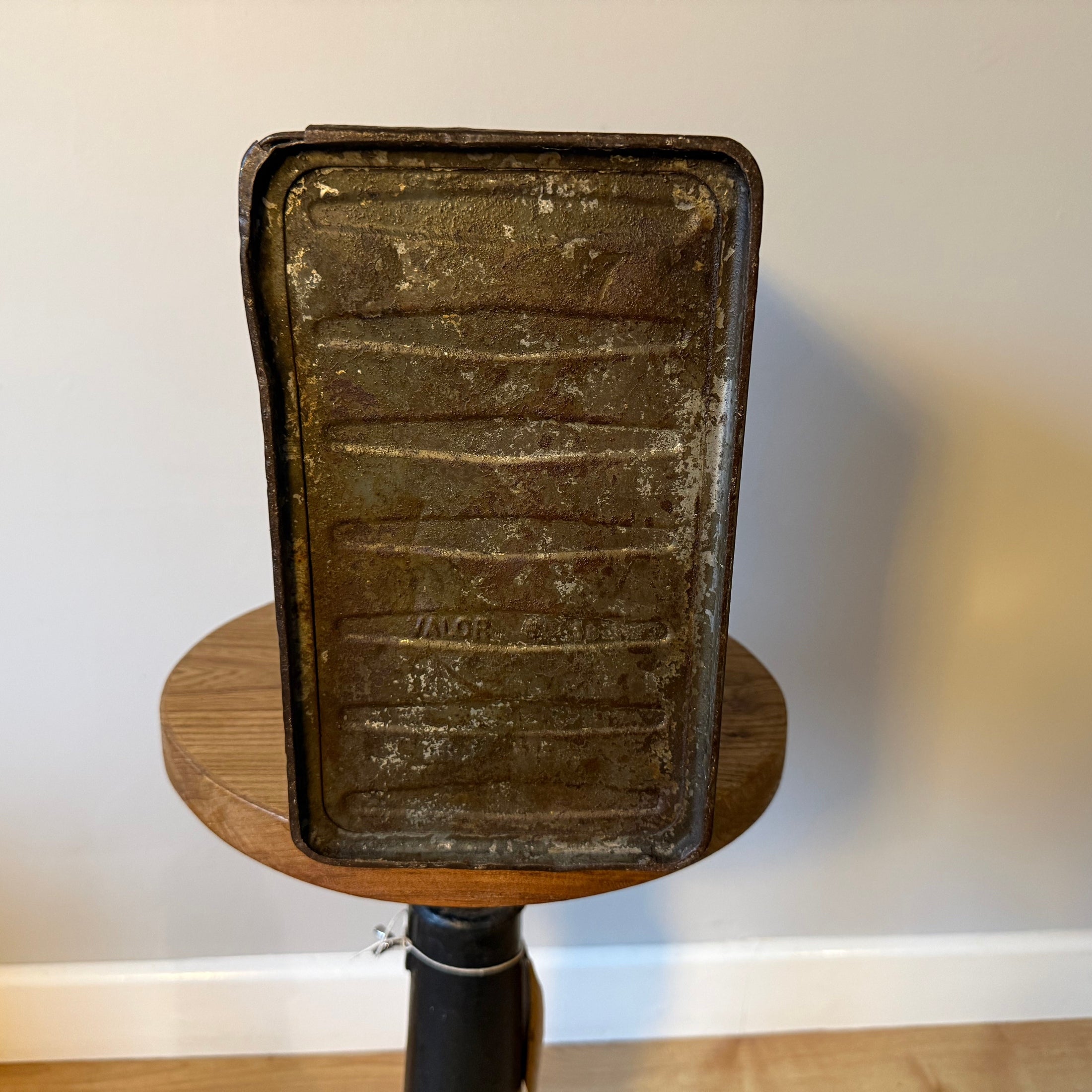 Vintage 1938 Esso fuel can