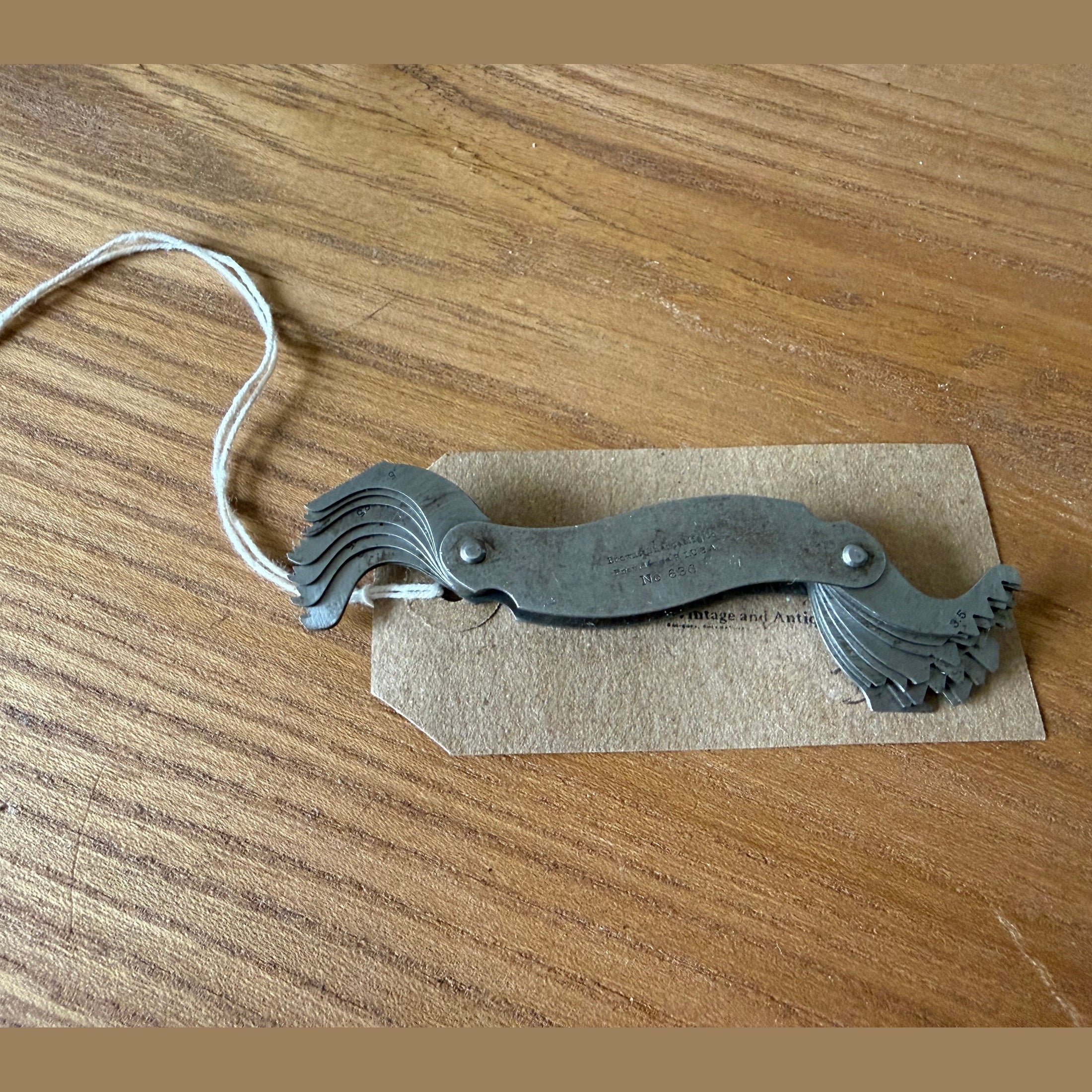 Vintage Brown+Sharpe MFG Co screw pitch Gauge No 636