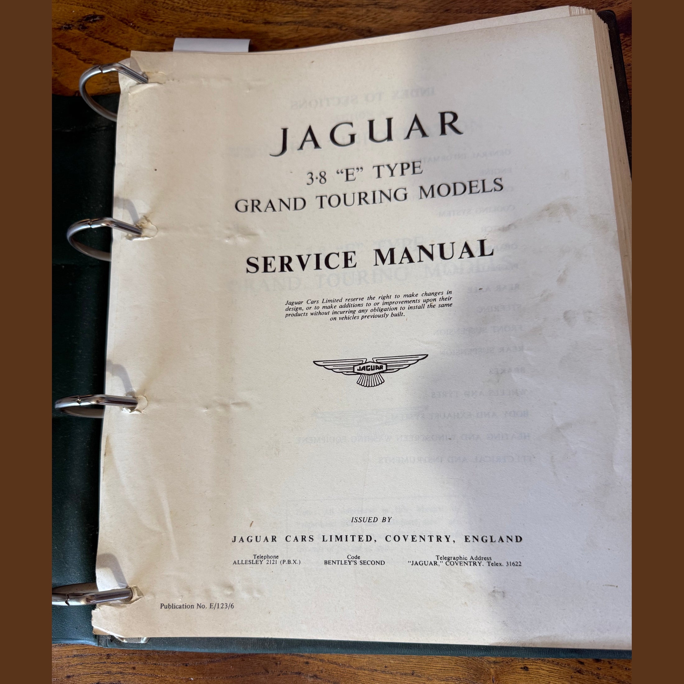 Vintage Jaguar 3.8 E Type GT model Service Manual