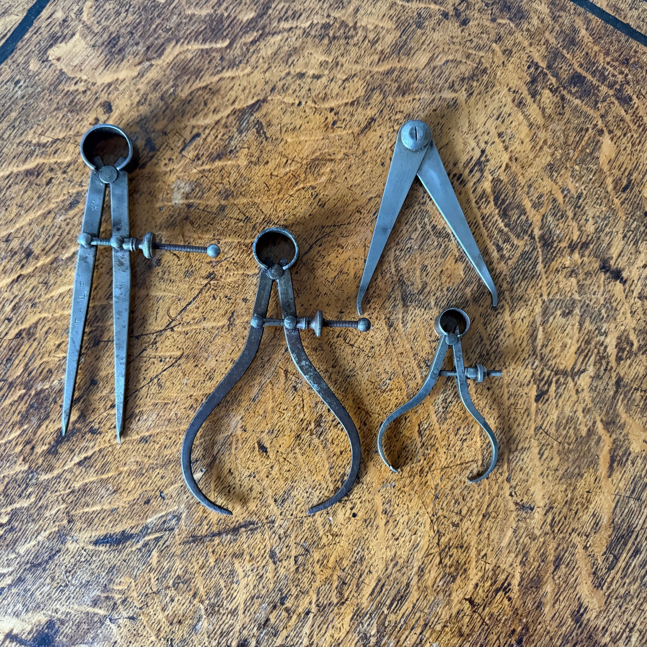 Vintage engineering tools, Calipers.