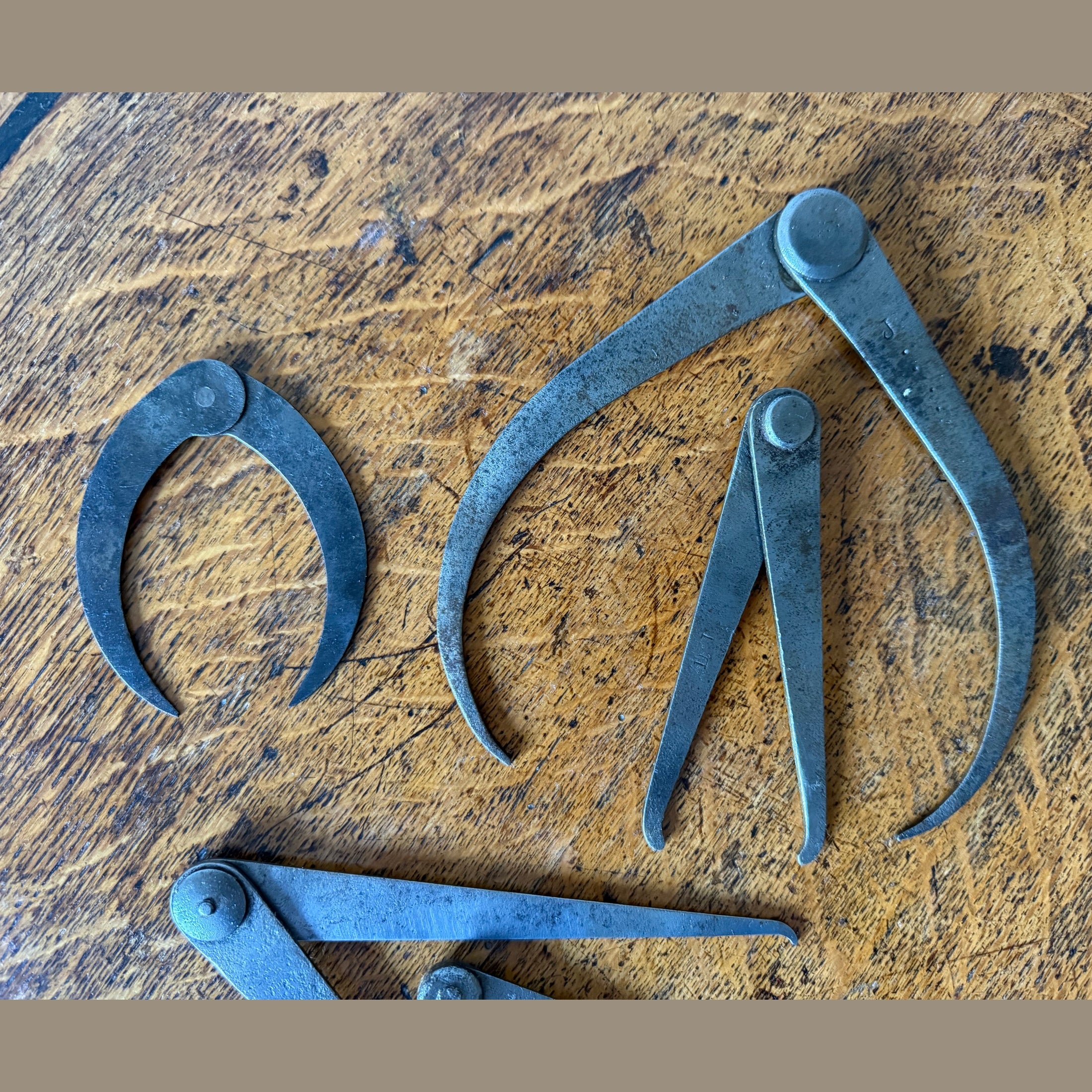 Vintage engineering tools, Calipers.