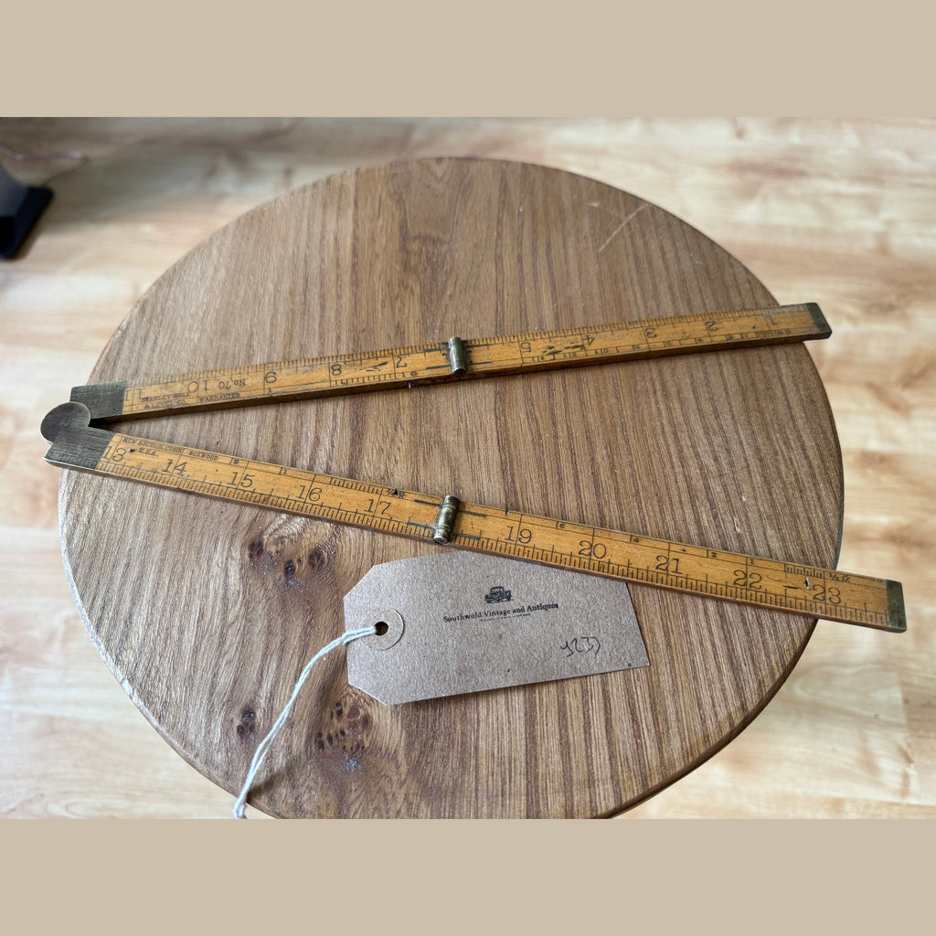 Vintage Stanley rule and level co ruler. No 70.
