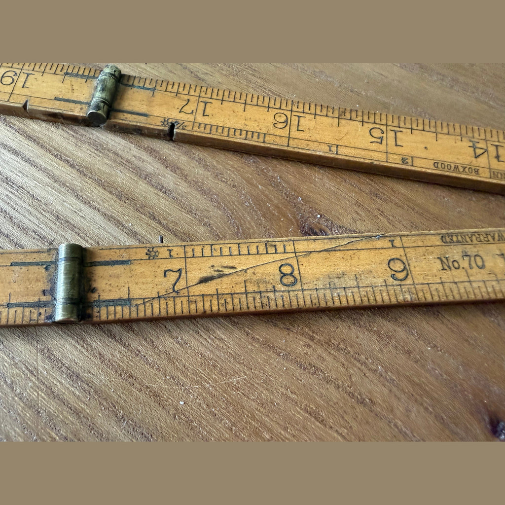 Vintage Stanley rule and level co ruler. No 70.
