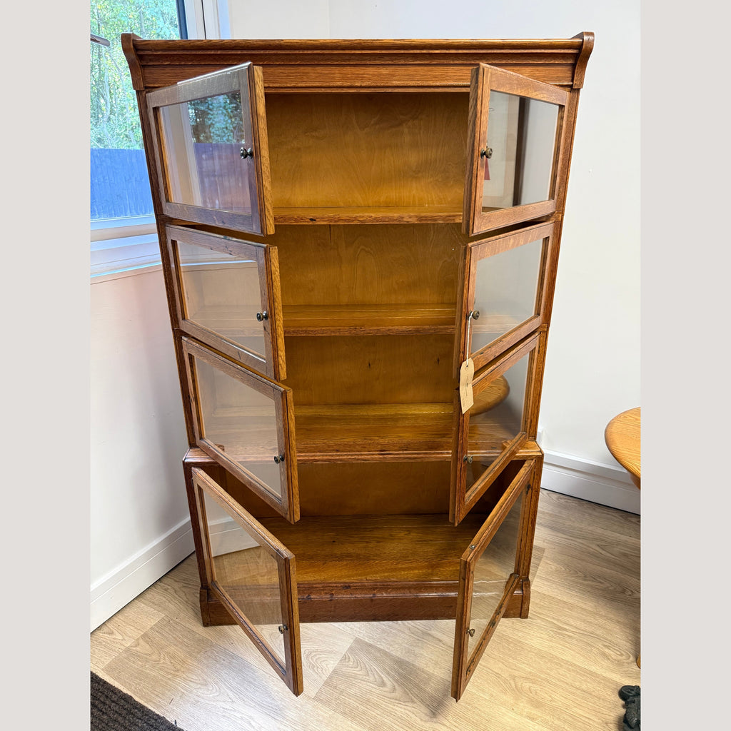 Vintage Minty 4 Tier oak bookcase.