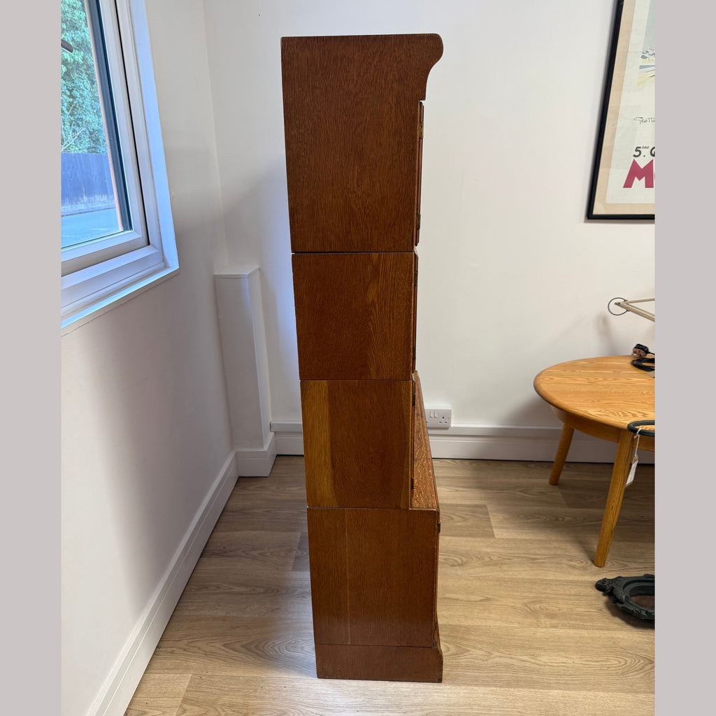 Vintage Minty 4 Tier oak bookcase.